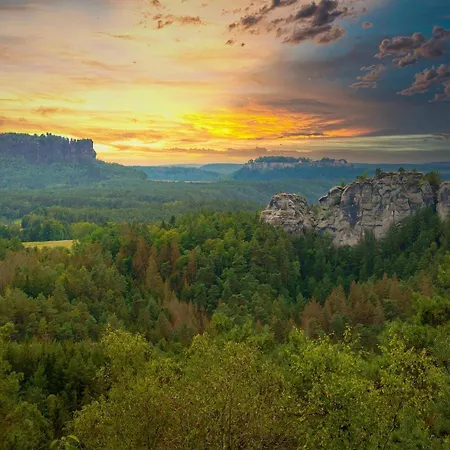 Mit Parkplatz Im Herzen Von * Königstein
